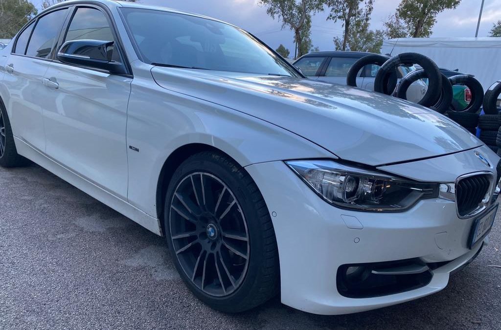 BMW 328 I F30